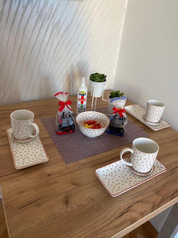 Apartman Bonaca Ni Εξωτερικό φωτογραφία