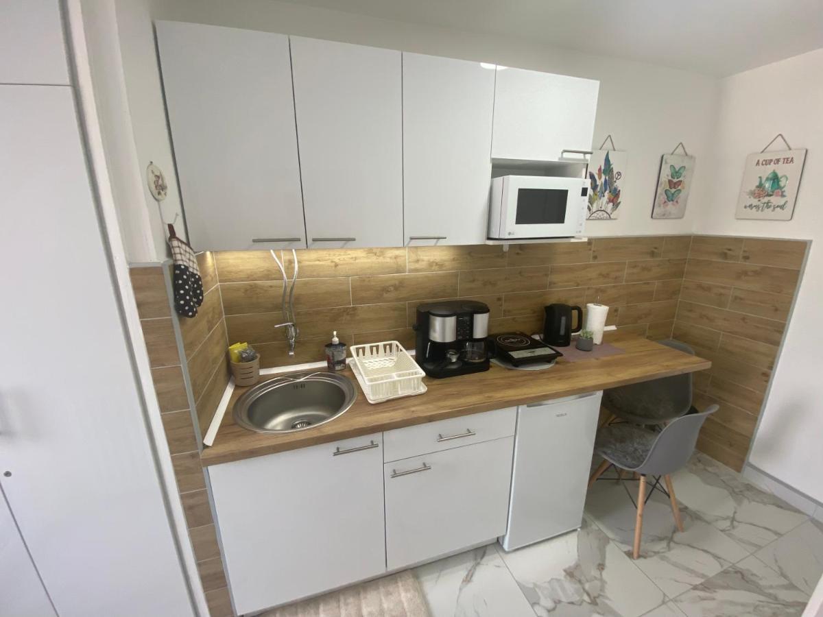 Apartman Bonaca Ni Εξωτερικό φωτογραφία